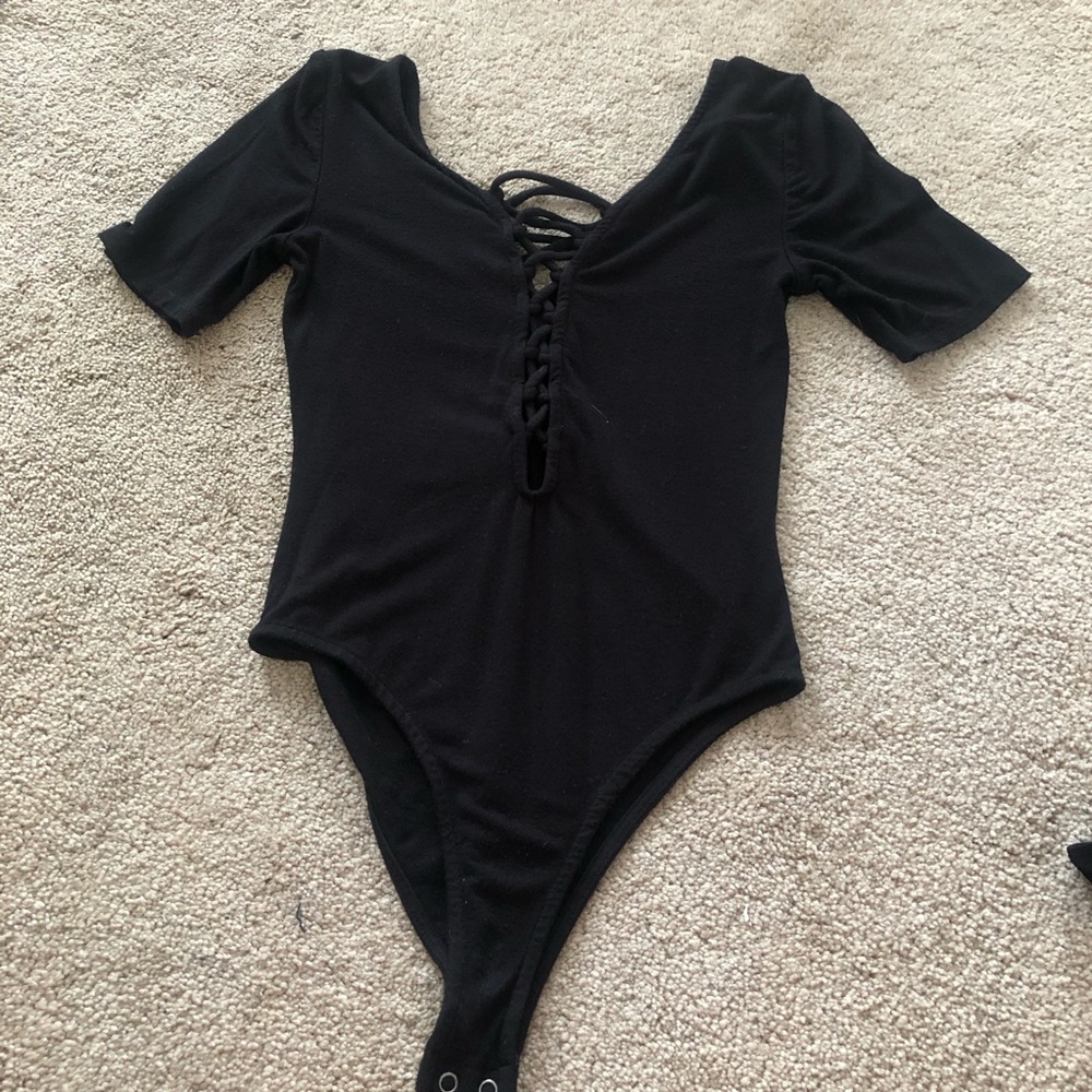 Black crisscross bodysuit S